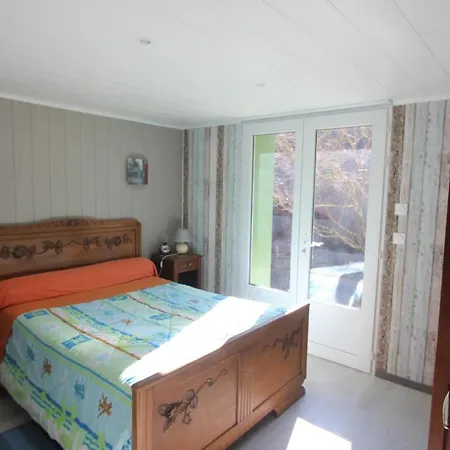 Holiday home Maison Au Bord De L'eau Avec Jacuzzi *